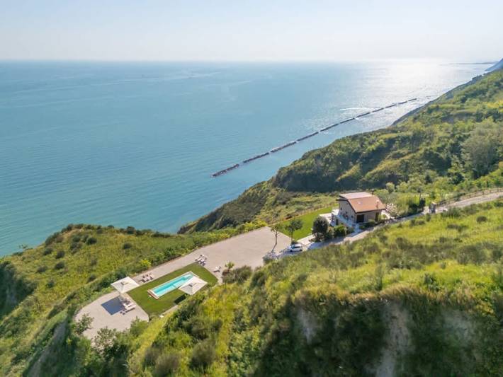 Location de vacances pour 8 personnes, avec Balcon ainsi que Terrasse et Jardin à Pesaro - 3
