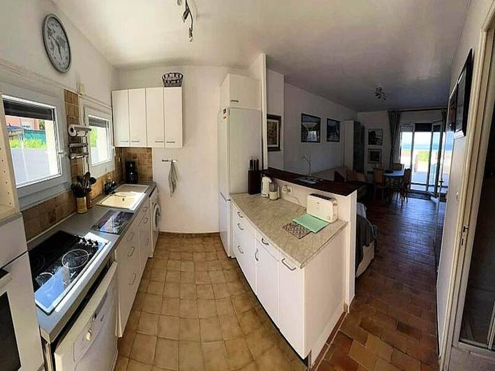 Gîte pour 6 personnes, avec terrasse, adapté aux familles dans Le Brusc - 3