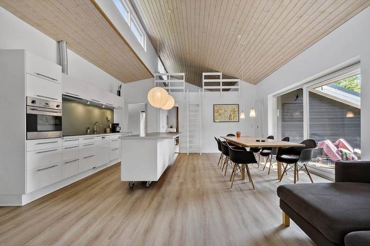 84264 Rønde - Enebærvej 4 in Rønde, Djursland