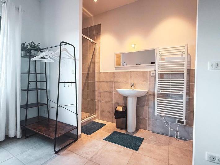 Tente pour 3 personnes, avec jardin et terrasse, animaux acceptés en Indre-et-Loire - 3