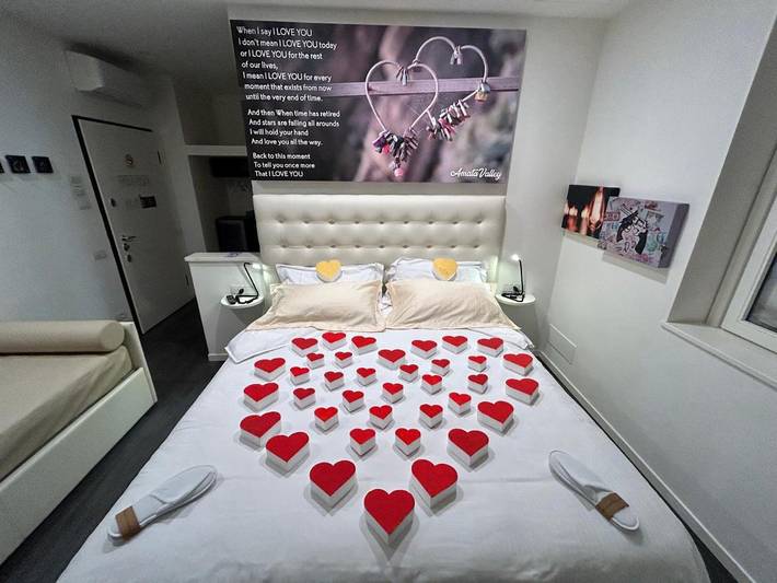 Albergo a gestione familiare per 2 persone, con piscina e giardino nonché panorama in Brianza