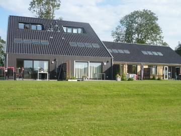 Ferienhaus für 8 Personen, mit Terrasse und Sauna sowie Garten, kinderfreundlich in Friesland