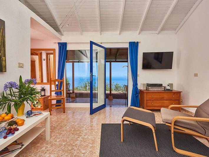 Chalet para 3 personas, con Terraza además de Jardín y Piscina en La Palma - 3