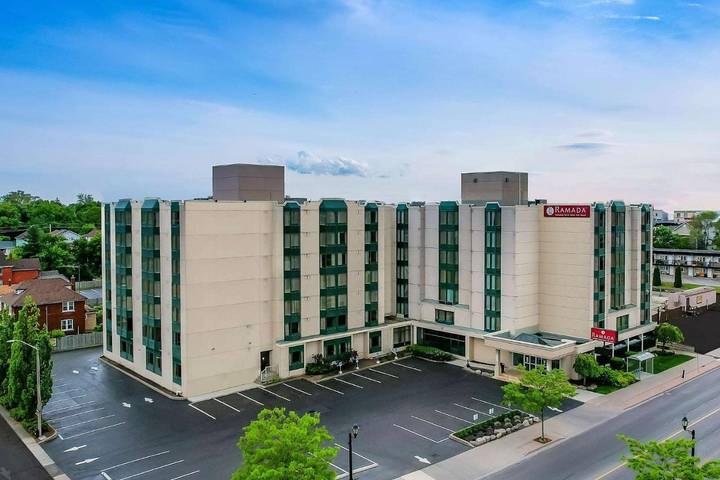 Hotel voor 5 personen, met zwembad - 1