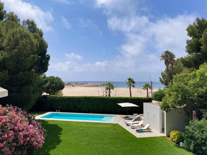Casa rural para 11 personas, con Terraza y Jardín además de Piscina y Vistas en San Vicente de Calders - 2