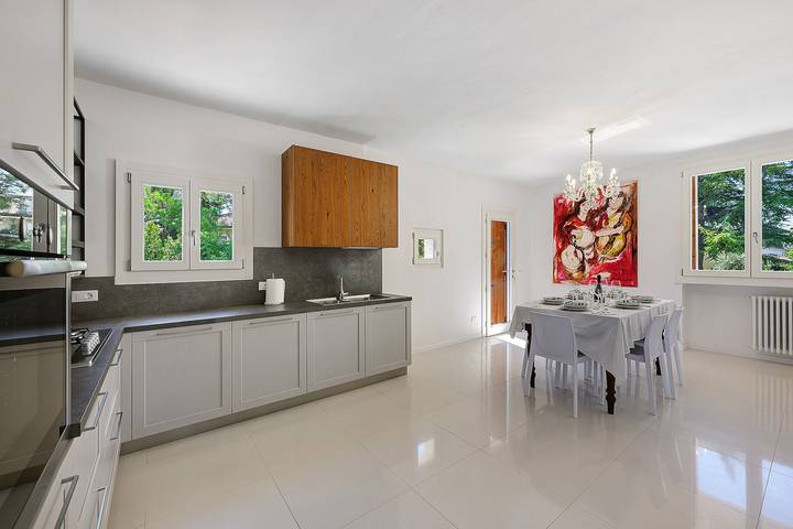 Villa Fasoli con Parco Privato, Wi-Fi e Aria Condizionata in San Pietro in Cariano, Provincia di Verona