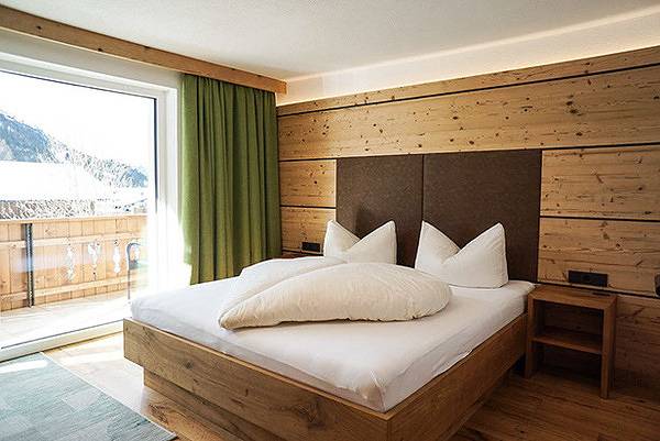 Ferienwohnung für 5 Personen, mit Balkon und Garten in Bichlbach - 3