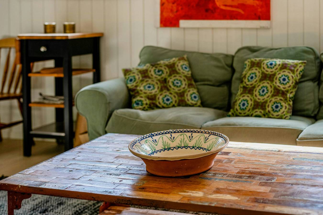 Charmig lada nära hav och skog in Bjärehalvön