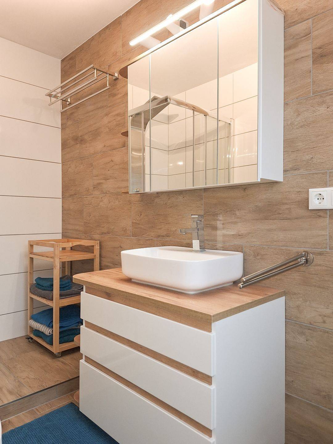 Apartamento entero, Berghof 434 im Bayerischen Wald – Balkon. Innenpool. Familie. Wintersport. in Sankt Englmar, Baviera Oriental