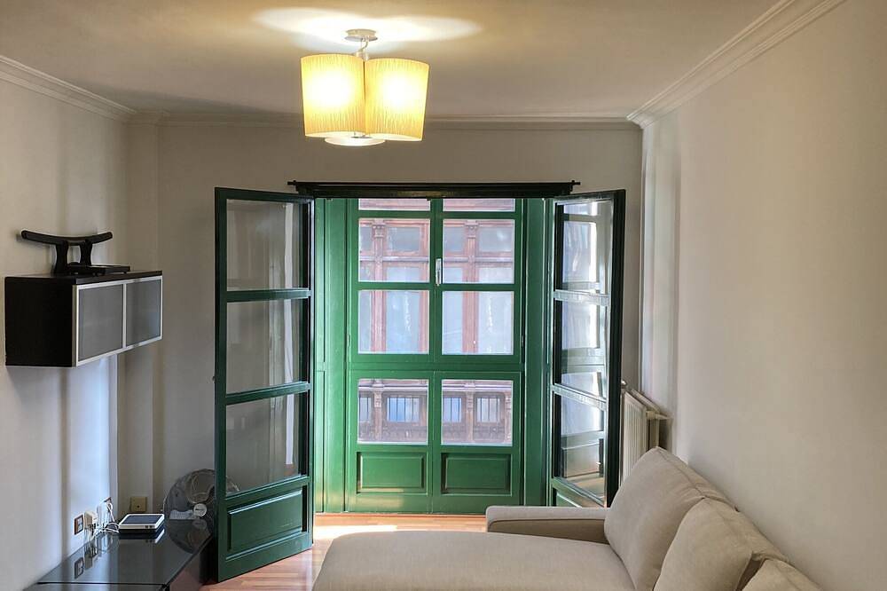 Appartamento intero, Apartment in the center of Gijón very close to San Lorenzo beach in Distrito Centro (Gijón), Gijon