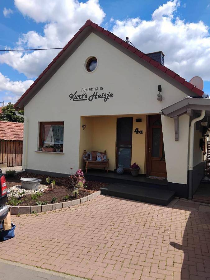 Ferienhaus für 4 Personen, mit Terrasse und Garten sowie Ausblick