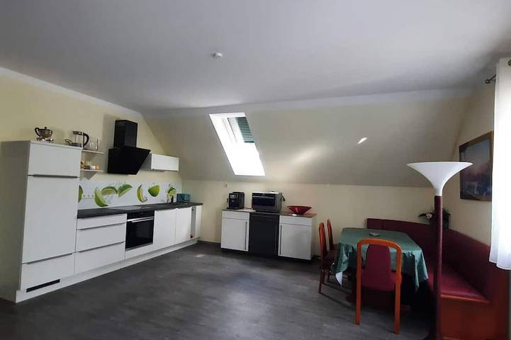 Ganze Wohnung, Komfortable Ferienwohnung Senzig , 150 m zum Strand in Senzig, Königs Wusterhausen