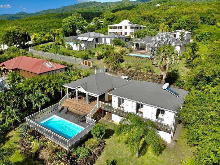 Villa für 6 Personen, mit Garten und Ausblick sowie Pool - 1