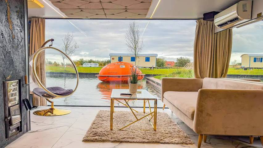 Boot für 3 Personen, mit Terrasse und Sauna sowie Pool, mit Haustier an der Nordsee