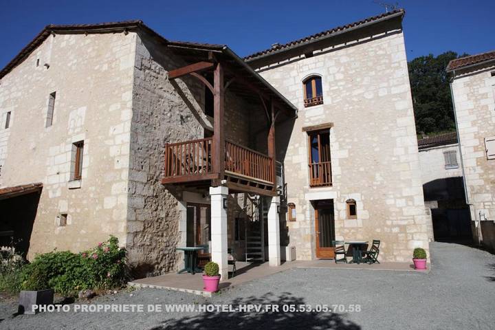 Hôtel pour 2 personnes, avec jacuzzi et piscine ainsi que terrasse et jardin dans Brantôme en Périgord - 3