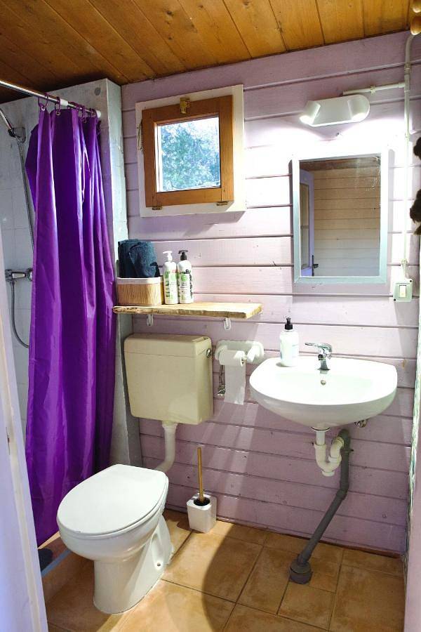 Gîte pour 2 personnes, avec piscine ainsi que vue et terrasse à Santa Pau - 2