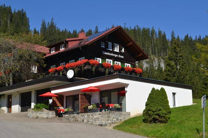 Lodge für 3 Personen, mit Terrasse und Garten sowie Sauna und Ausblick im Kleinwalsertal