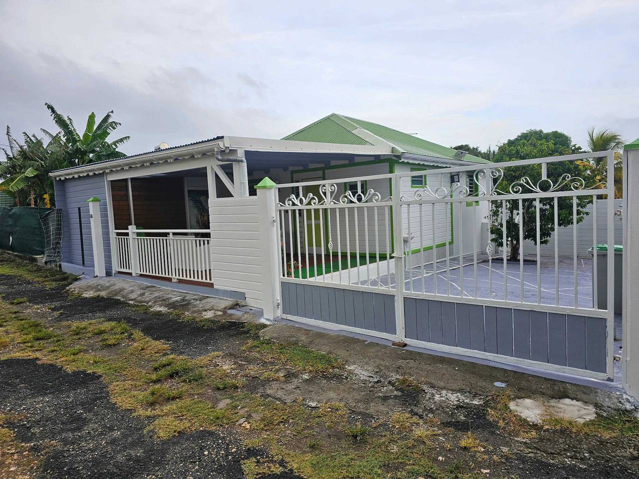 Casa acogedora con terraza en Petit-Canal, 45 m² in Petit-Canal, Guadalupe