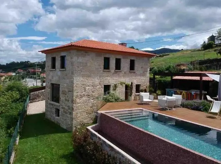 Casa de vacaciones para 9 personas, con piscina además de vistas y jardín - 1