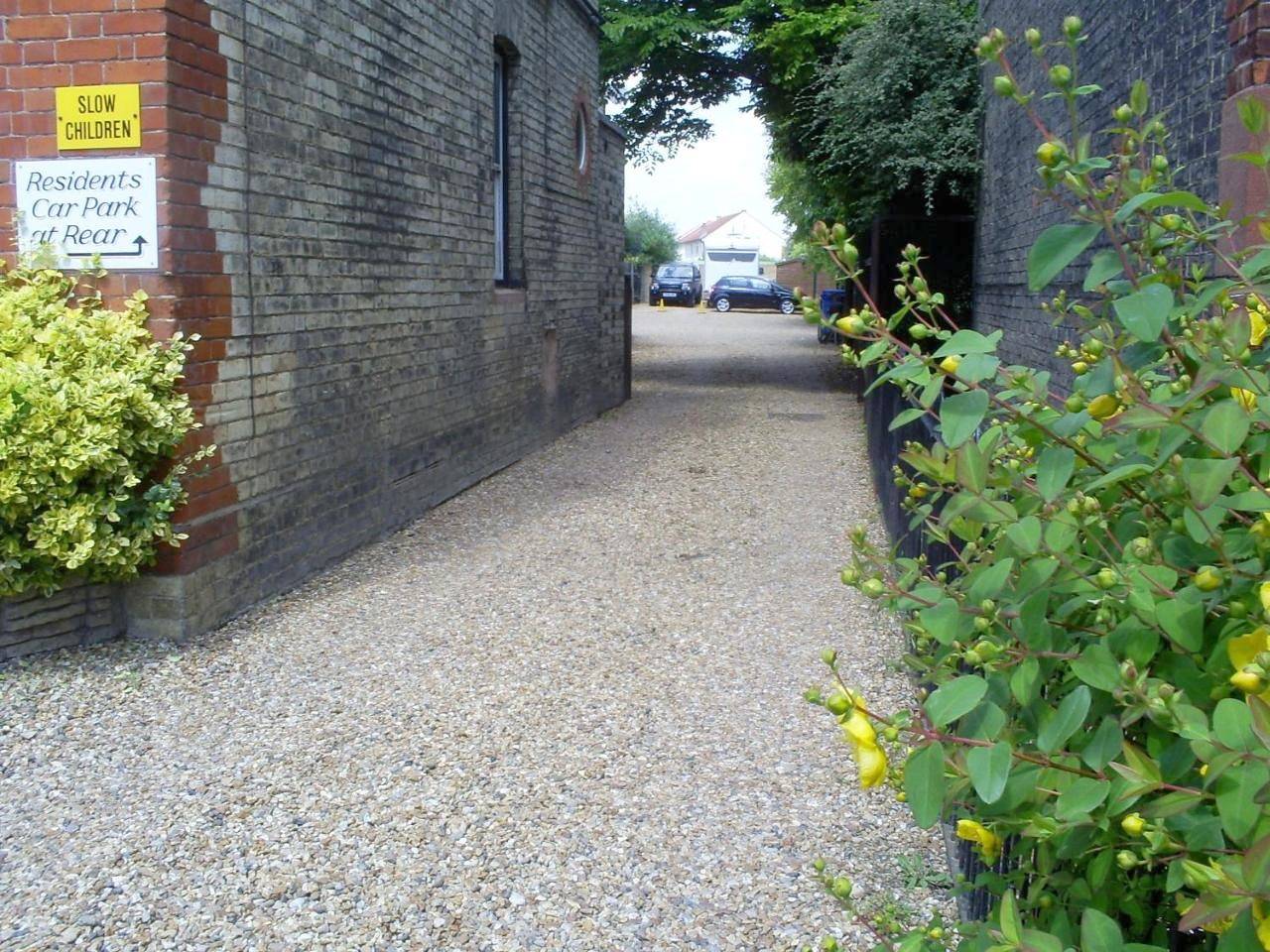 Fairways Guest House in Coleridge Ward, Cambridge