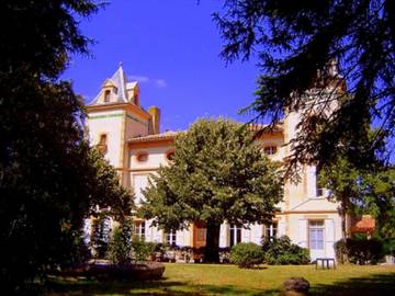 Chambre d’hôte pour 3 personnes, avec vue ainsi que jardin et piscine à Lavaur
