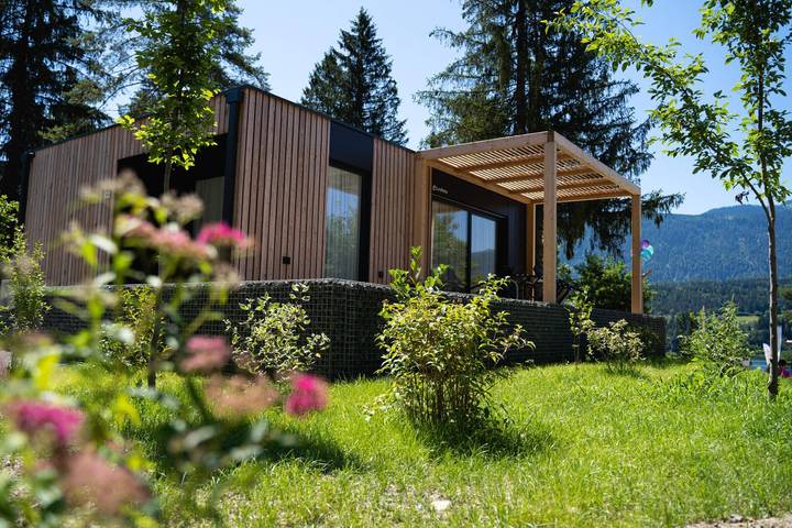 Ferienhaus für 4 Personen, mit Balkon/Terrasse und Terrasse sowie Pool in Kärnten