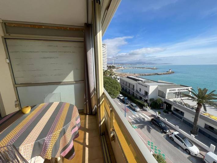 Gîte pour 2 personnes, avec vue et terrasse dans Plage de la Pierre au Tambour - 2