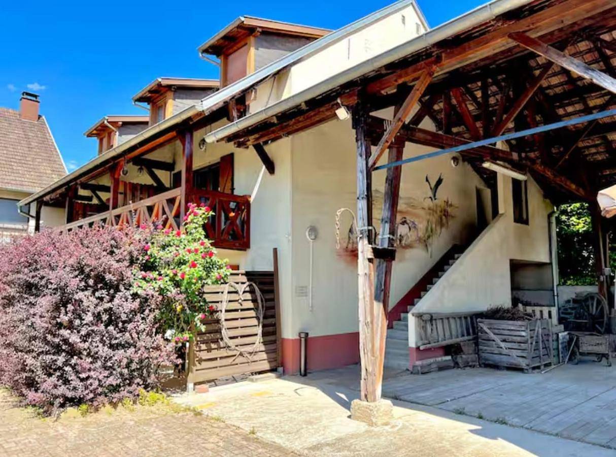 Appartement entier, Alsappart, Grand duplex climatisé proche Colmar in Sainte-Croix-en-Plaine, Région de Colmar
