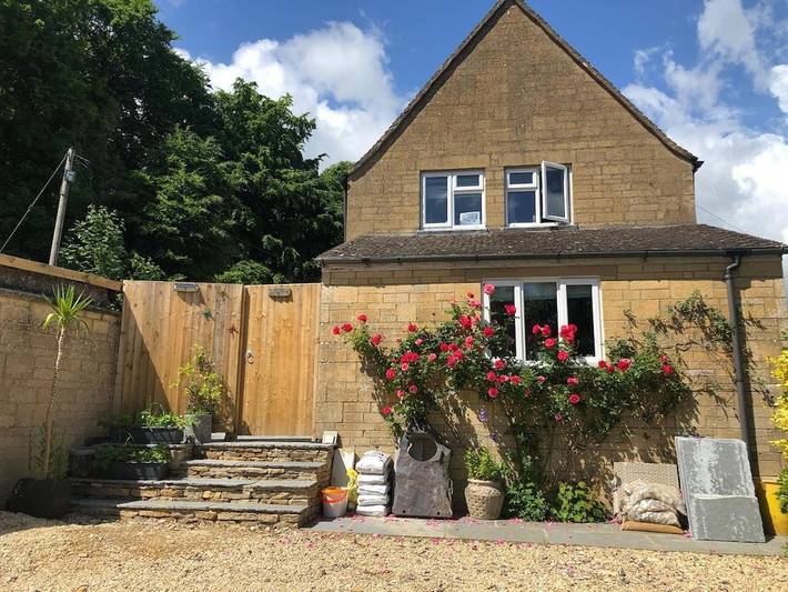 Location de vacances pour 9 personnes, avec sauna et jacuzzi à Bibury