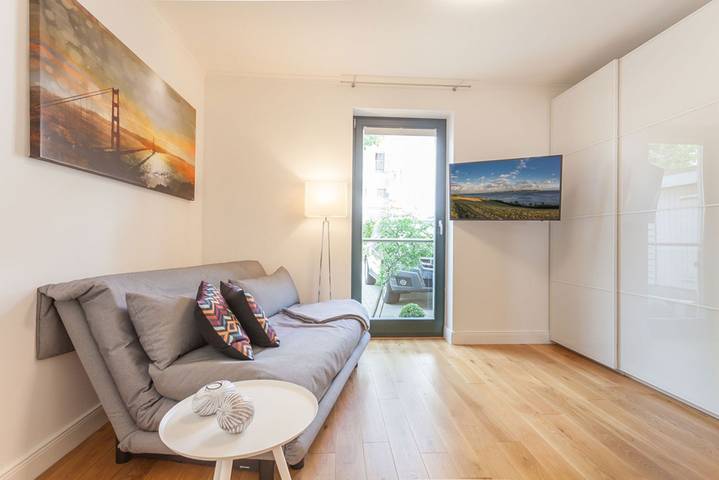 Ganze Wohnung, Villa Friede-Marie, App. Freya - mit großem Balkon und traumhaften Meerblick in Sassnitz, Nationalpark Jasmund