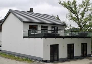 Gîte pour 8 personnes, avec terrasse et vue, animaux acceptés à Amblève