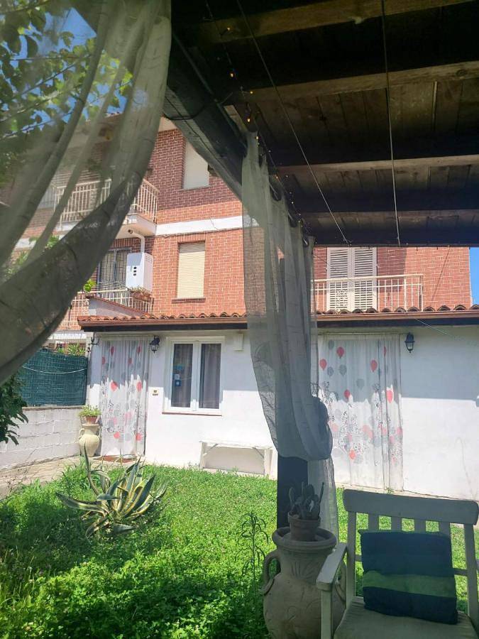 Location de vacances pour 3 personnes, avec bassin pour enfant ainsi que jardin et vue à Govone - 3