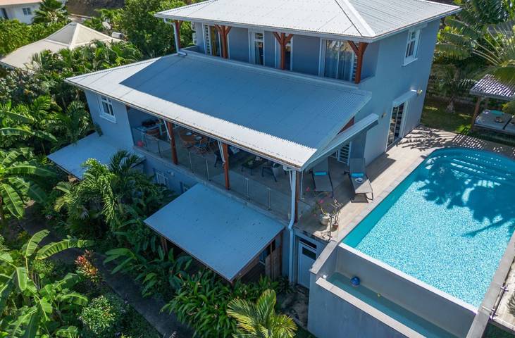 Villa pour 8 personnes, avec jardin ainsi que piscine et terrasse