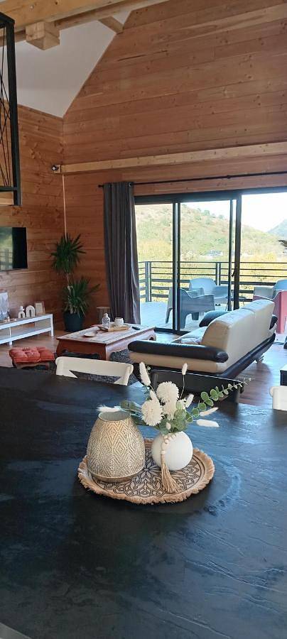 Gîte pour 8 personnes, avec terrasse ainsi que piscine et vue à Ségus - 3