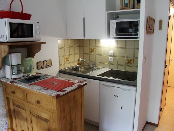 Ganze Wohnung, Ruhiges Duplex mit 3 Zimmern, Balkon und Parkplatz - Nah am Skilift, 2 km vom Zentrum La Clusaz in La Clusaz, Annecy und Umgebung