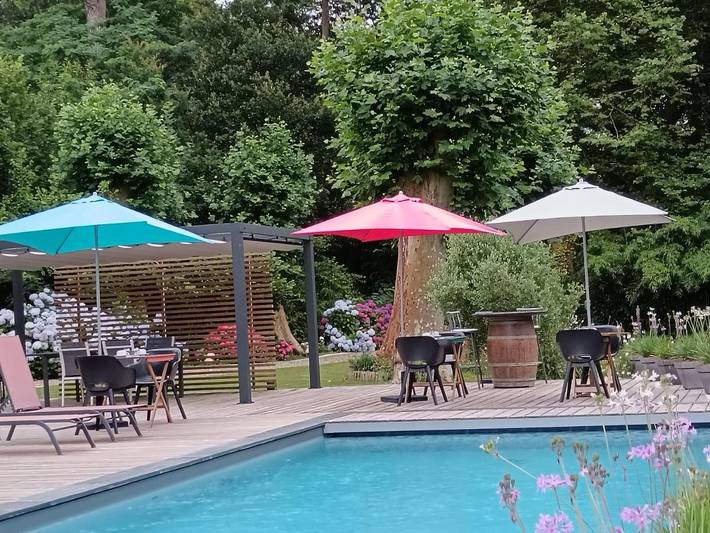 Chambre d’hôte pour 2 personnes, avec piscine et jardin à Saubrigues