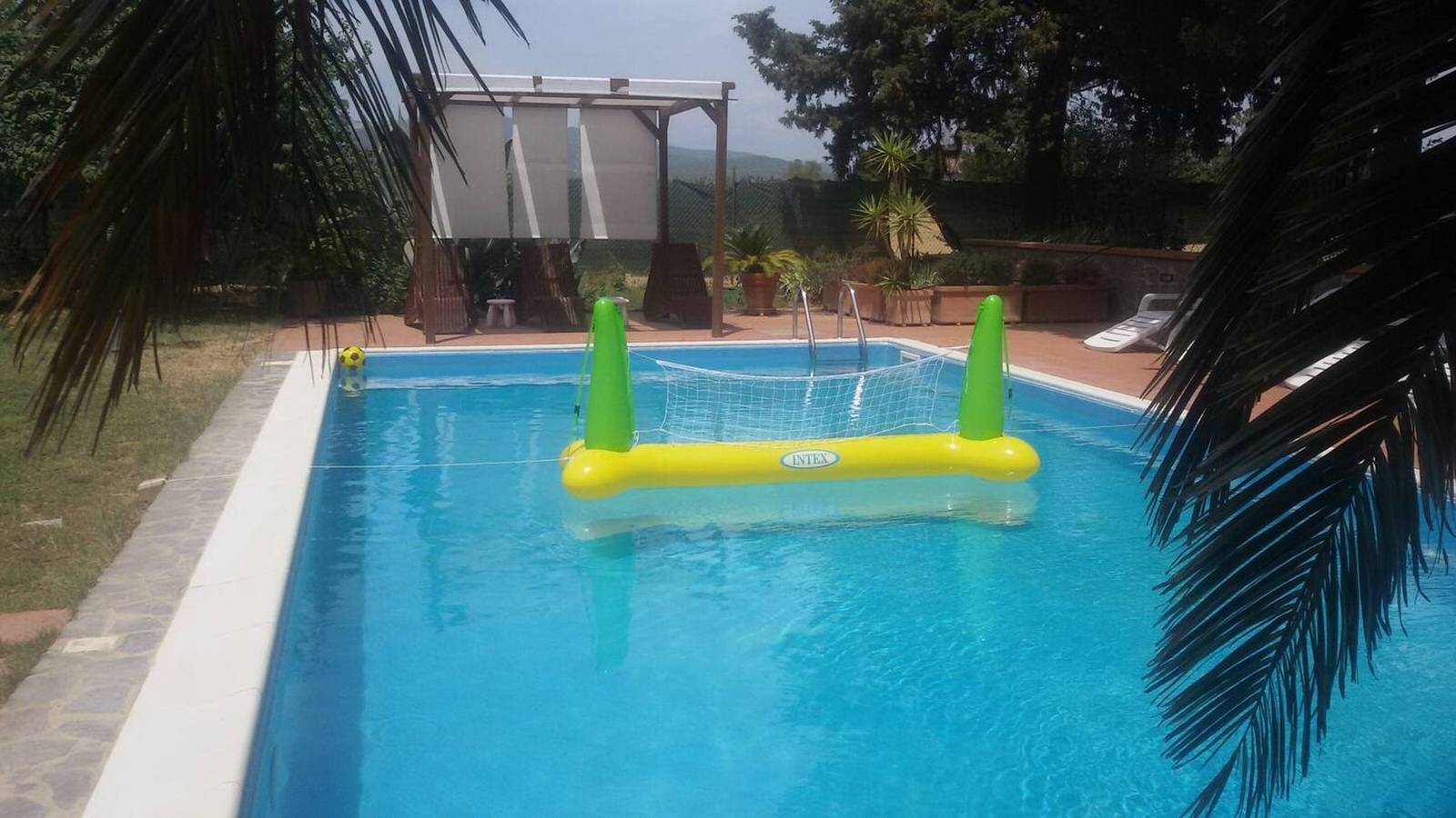 Ganze Wohnung, Ferienwohnung 'Appartamento Sole' mit Gemeinschaftspool, privater Terrasse und Wi-Fi in Campiglia Marittima, Etruskische Küste