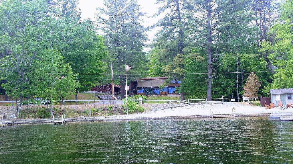 # 4 Loon Lookout @ Birchwood Cottages am Loon Lake. Familienfreundliche Waterfront in Adirondack Mountains