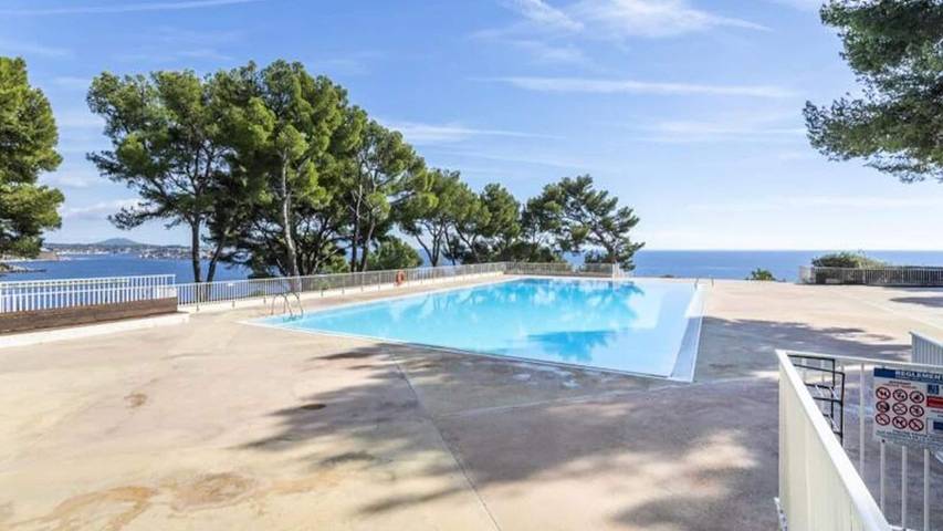 Vakantiewoning voor 3 personen, met tuin en zwembad in Bandol