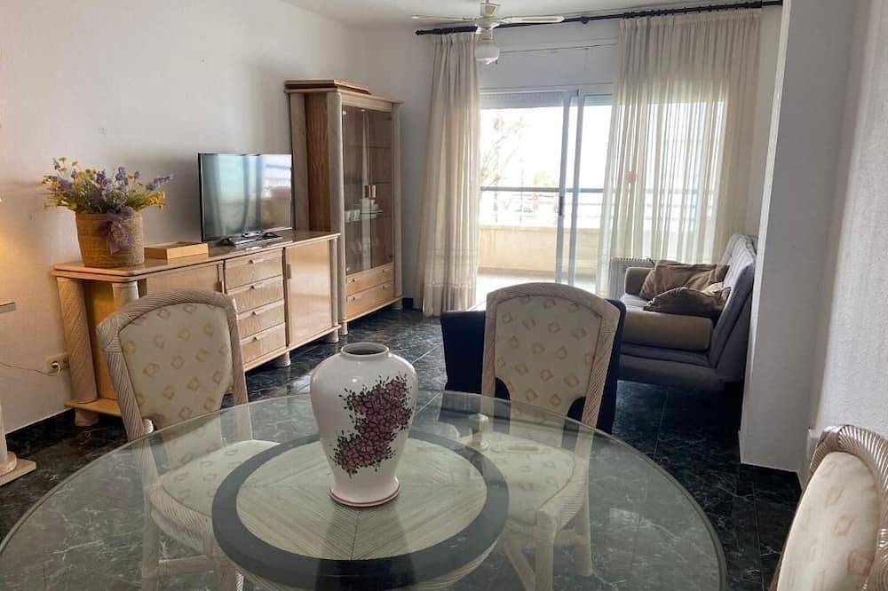 Apartamento entero, Apartamento Cubelles (80m²) con terraza y piscina a 50 metros del Mar in Cubellas, Garraf