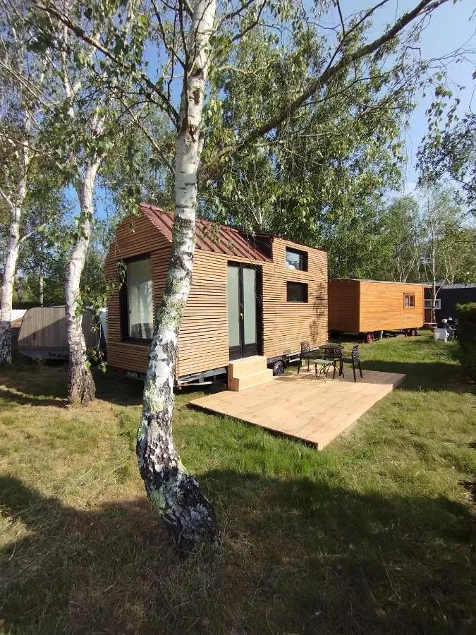 Camping para 3 personas, con piscina y jardín - 1