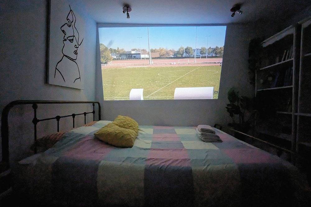 Appartement entier, Chbre indépendante calme avec Sdb/Wc privatifs, accès jardin, proche Paris Orly in Savigny-sur-Orge, Essonne