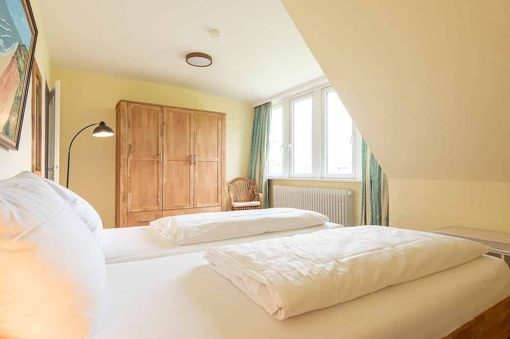 Strandhaus Helene - Strandnahes Ferienhaus mit einer Wohnfläche von ca. 90 m², in Wenningstedt, Sylt