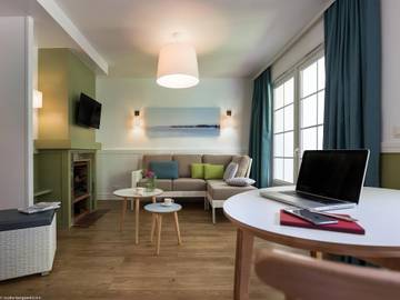 Gîte pour 4 personnes, avec terrasse et jardin à Chamouille