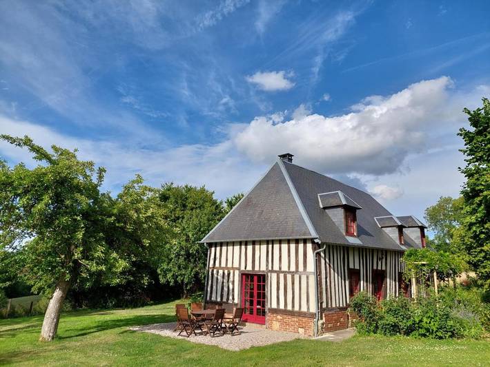 Gîte pour 6 personnes, avec vue et jardin, animaux acceptés à Roiville