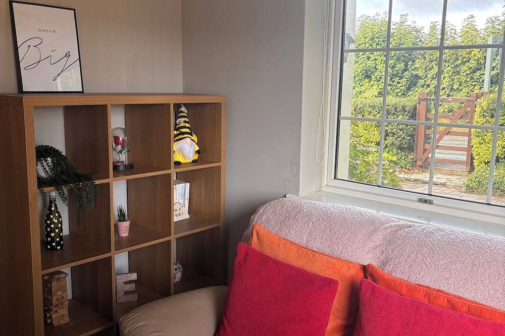 Entire apartment, Dolmans Retreat in Dorset