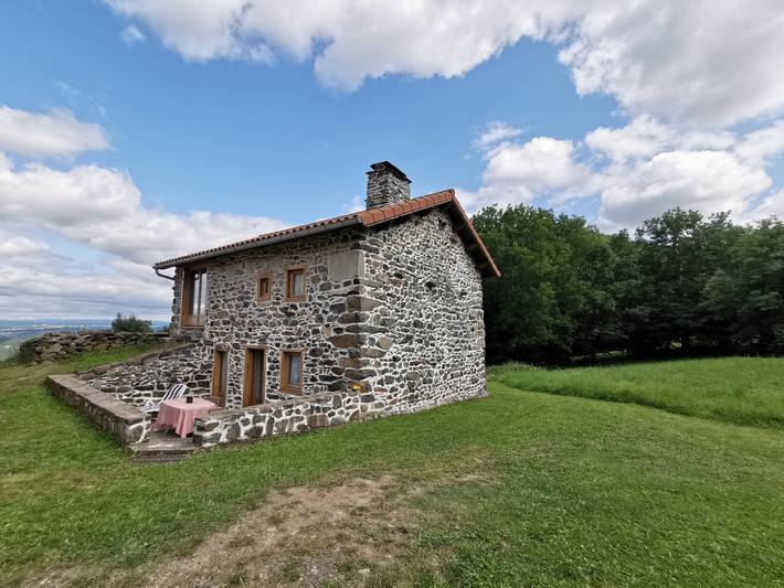 Gîte pour 4 personnes, avec Terrasse et Jardin à Retournac