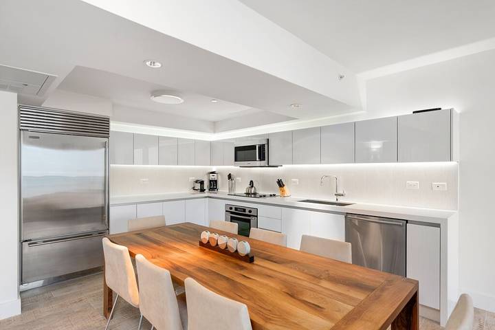 Loft for 6 people, with hot tub and pool as well as balcony and sauna, with pets in Miami Beach