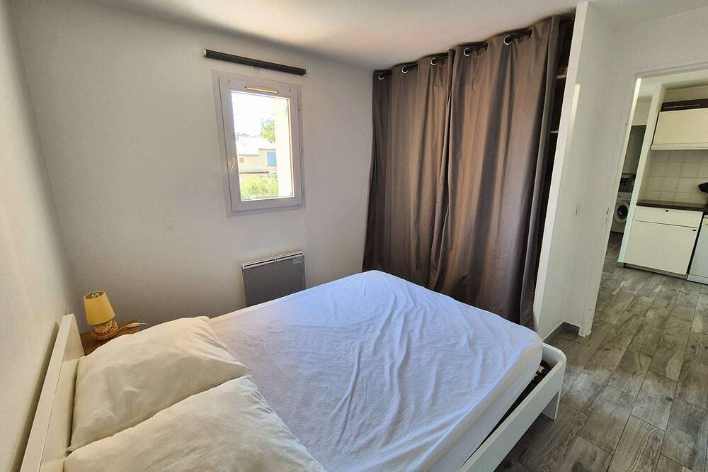 Appartement entier, Piscine, plages à proximité, internet et parking privé in La Seyne-sur-Mer, Région de Toulon