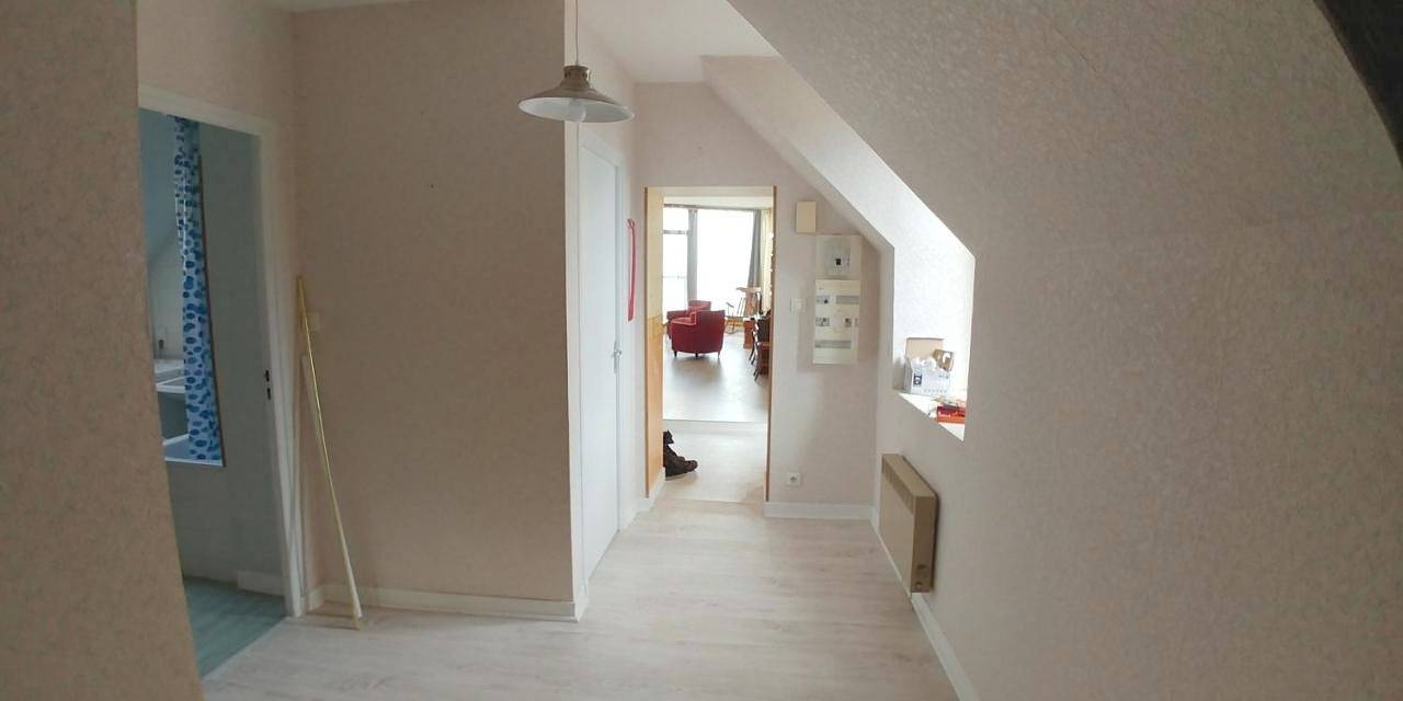 Appartement entier, Apartment in Bourbon-Lancy, Région de Charolles